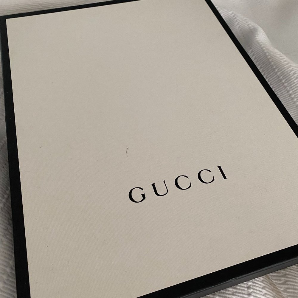 Like New Gucci Womens /Mens Fringed Logo-Jacquard Cashmere Scarf